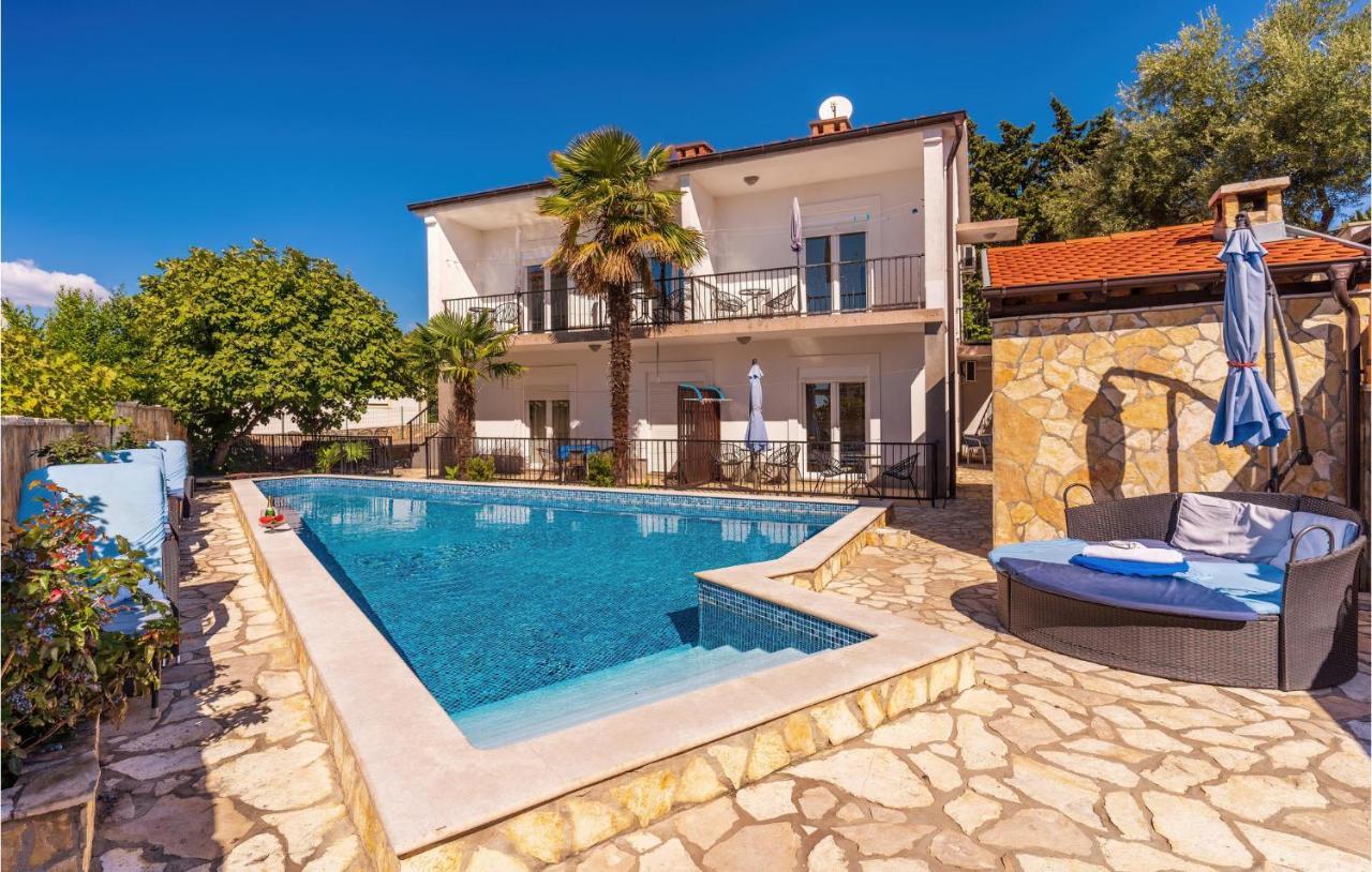 Cozy Apartment In Krk With Kitchen Krk Town Esterno foto