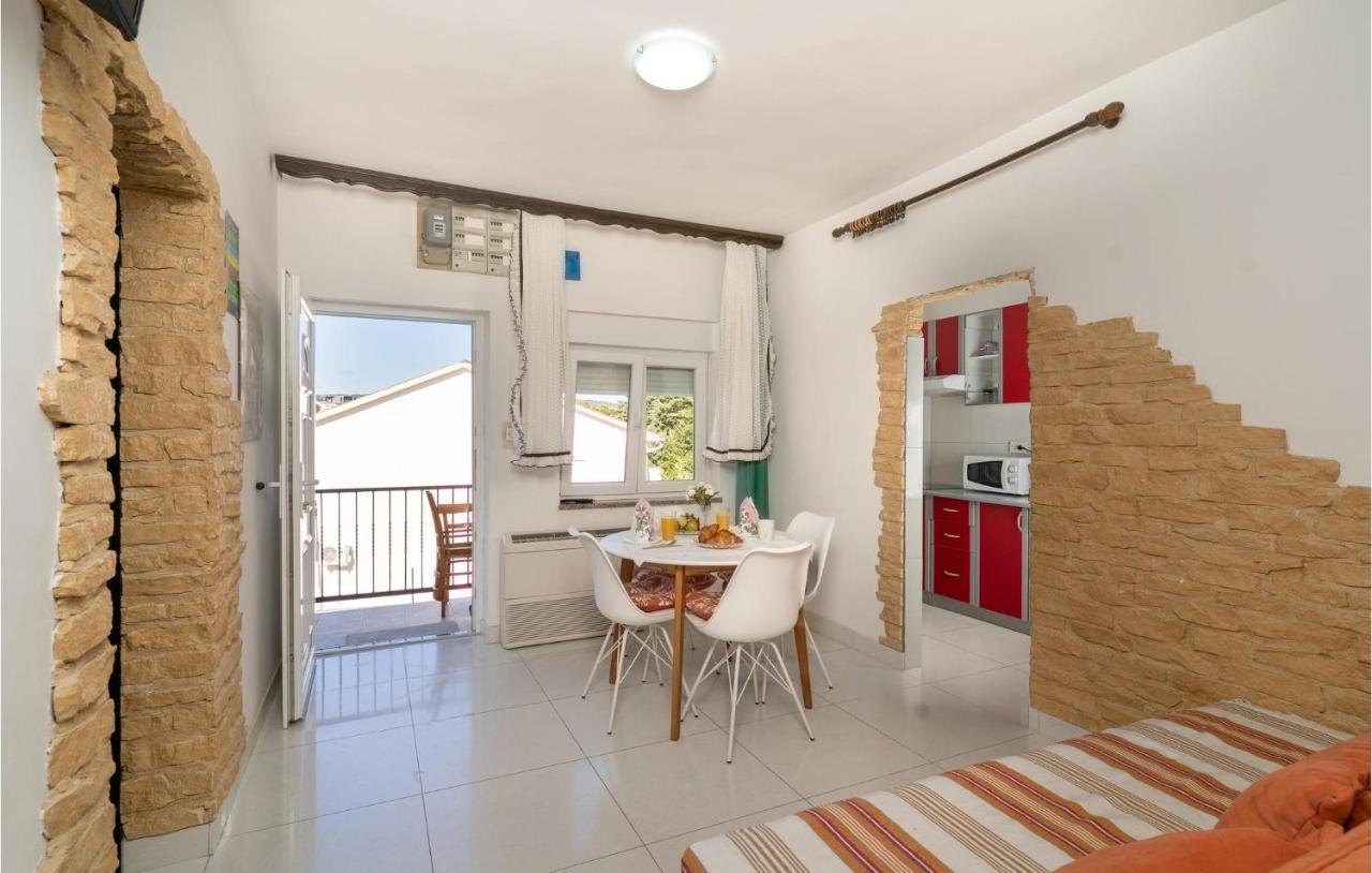 Cozy Apartment In Krk With Kitchen Krk Town Esterno foto