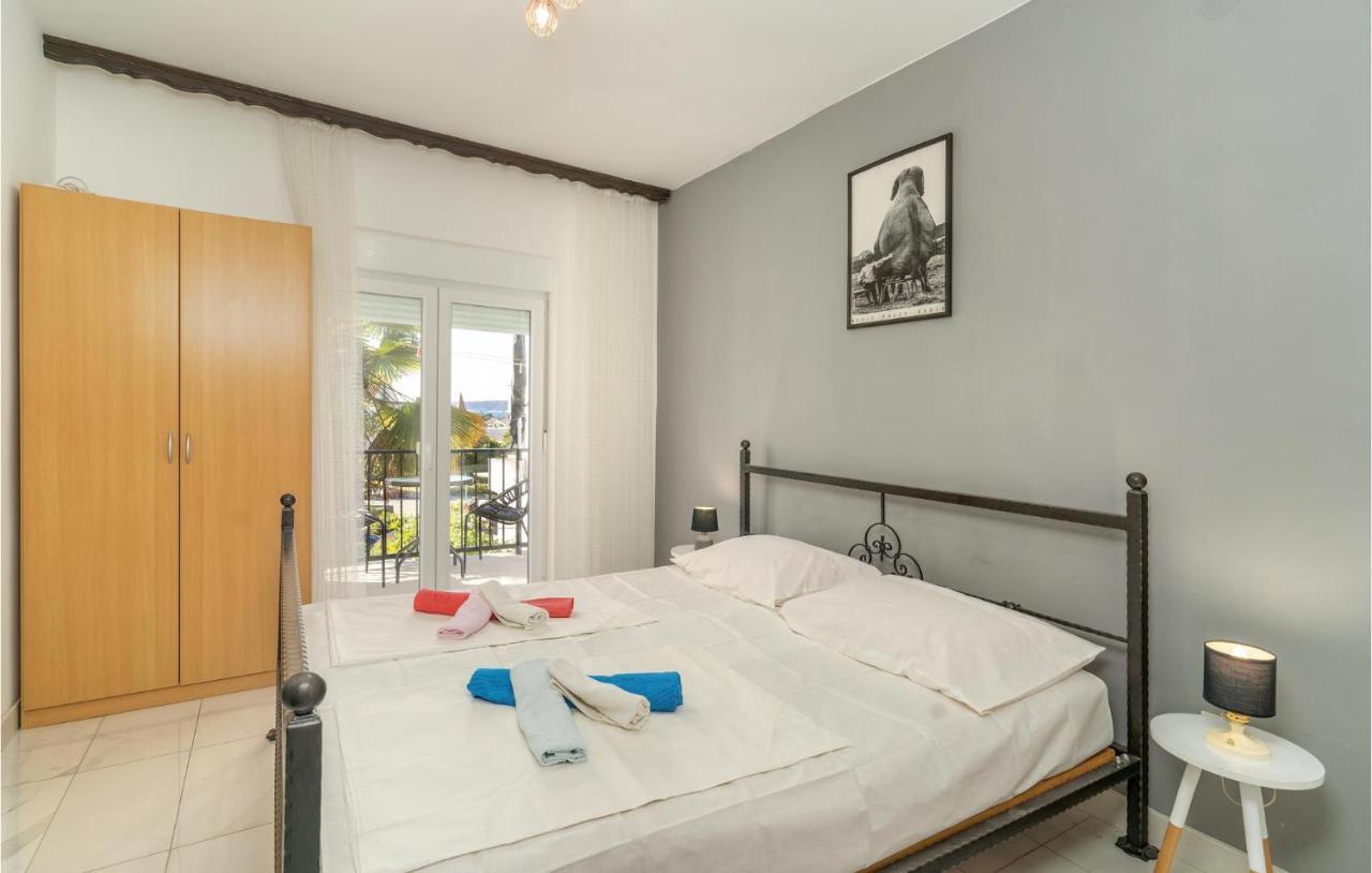 Cozy Apartment In Krk With Kitchen Krk Town Esterno foto