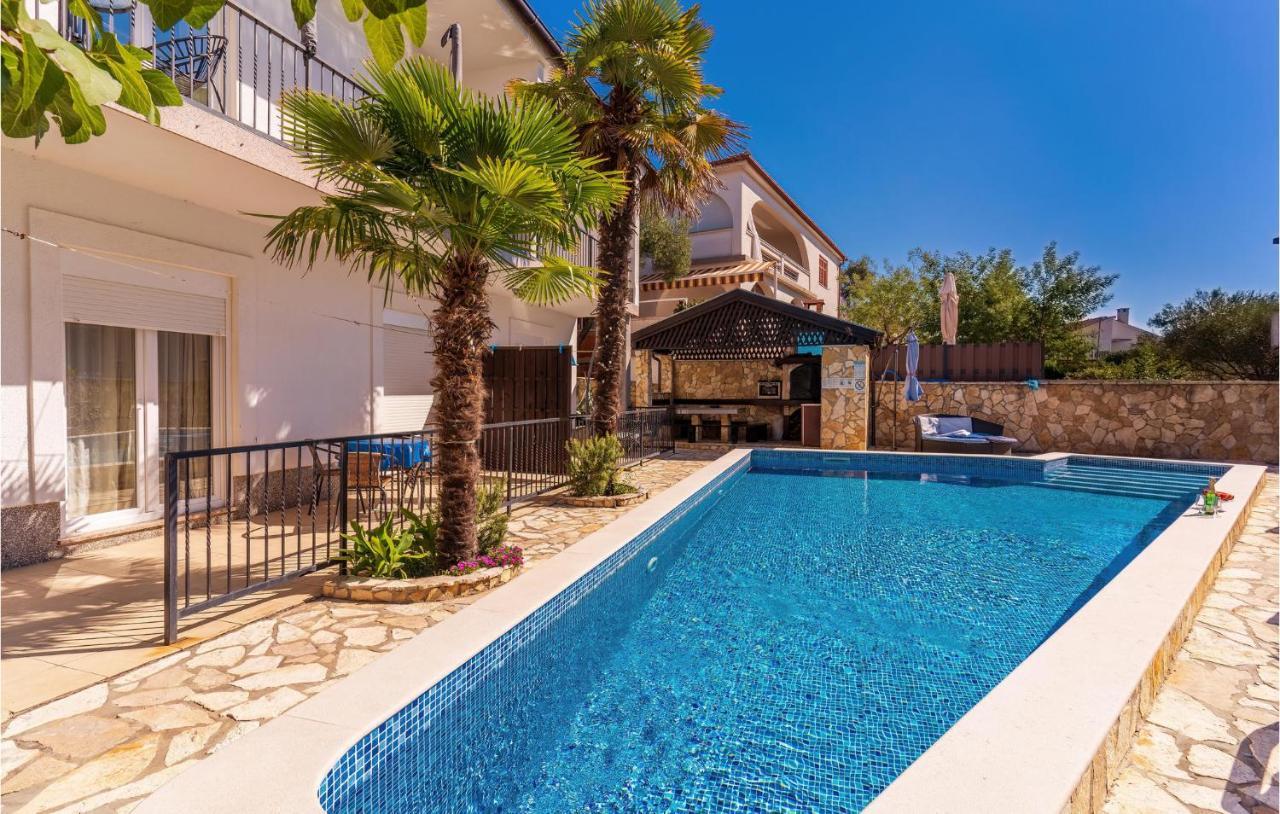 Cozy Apartment In Krk With Kitchen Krk Town Esterno foto